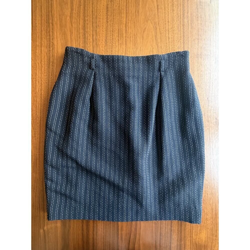 Vintage Dana Buchman Women's Black Wool Blend Striped Navy Mini Skirt - Size 4